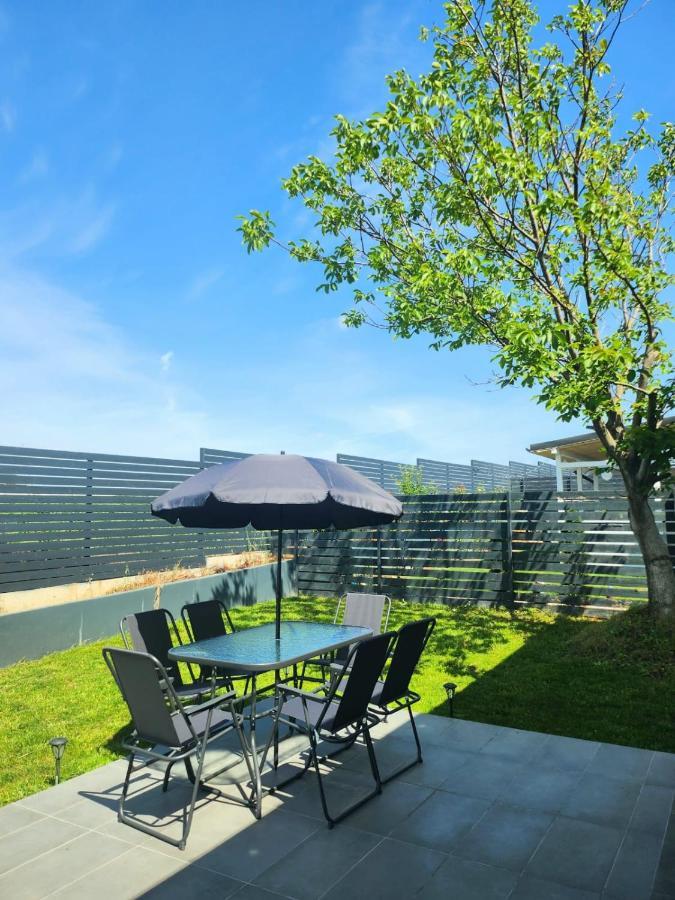 Adm Cozy Home - Entire Private House&Garden Tunari  Экстерьер фото